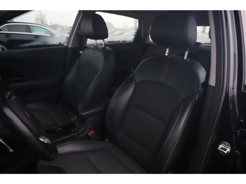 Kia Niro 1.6 GDi Hybrid DynamicLine 20X OP VOORRAAD! 140PK Automaat Half Leder Navigatie Camera Adaptive Cruise Lane Assist Clima Carplay Android