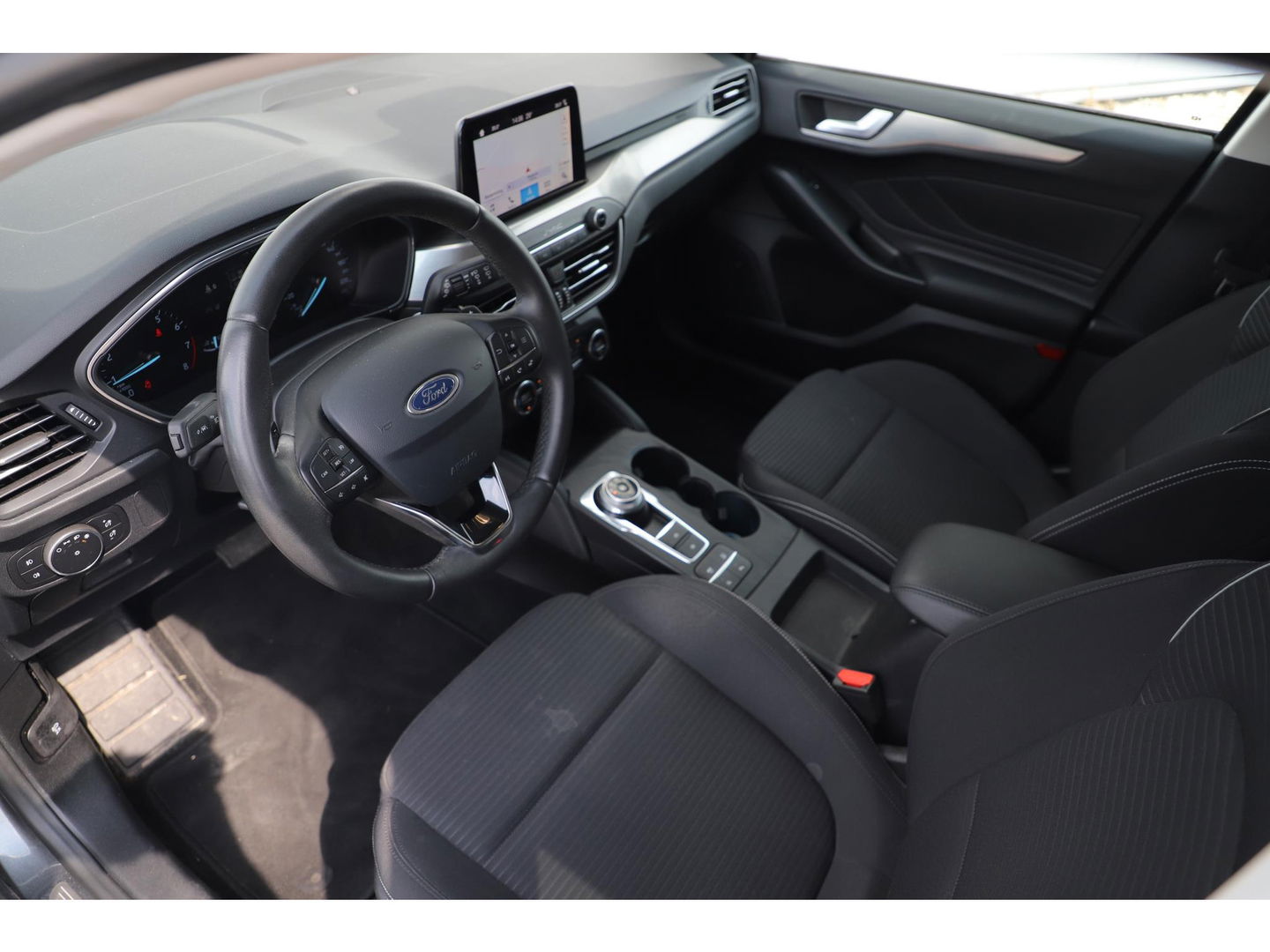 Ford FOCUS Wagon 1.0 EcoBoost Titanium Business Automaat Full LED Navigatie DAB Bang & Olufsen Clima Cruise PDC LMV Bluetooth