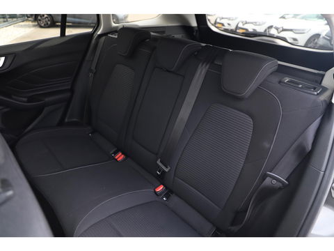 Ford FOCUS Wagon 1.0 EcoBoost Titanium Business Automaat Full LED Navigatie DAB Bang & Olufsen Clima Cruise PDC LMV Bluetooth
