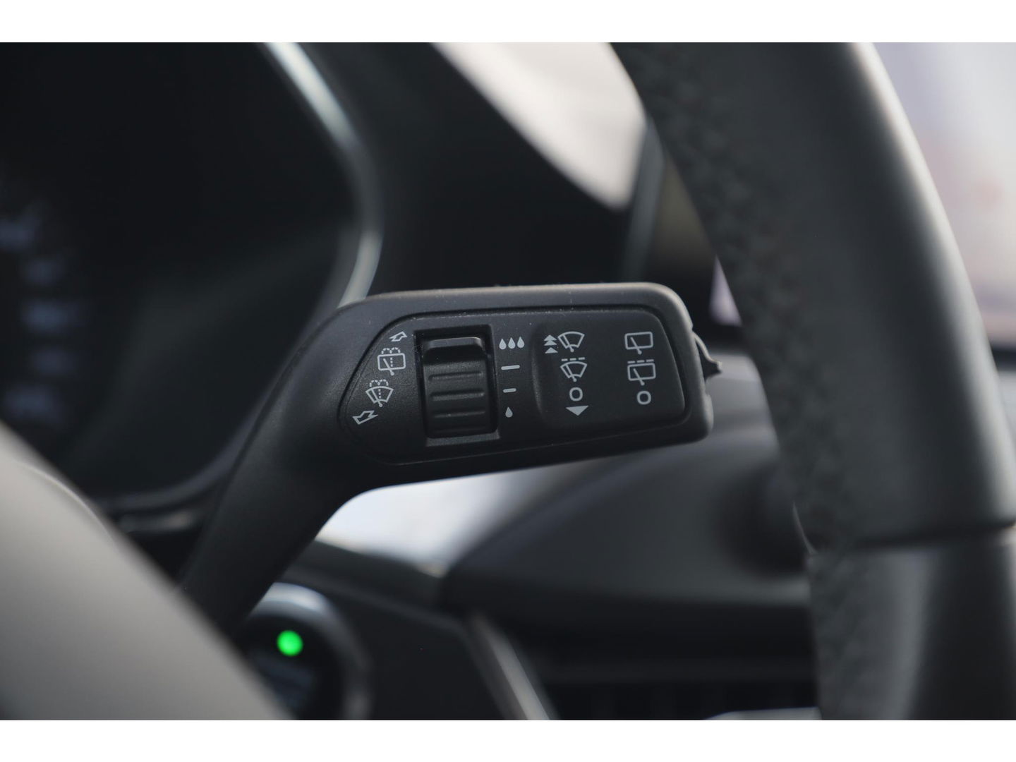 Ford FOCUS Wagon 1.0 EcoBoost Titanium Business Automaat Full LED Navigatie DAB Bang & Olufsen Clima Cruise PDC LMV Bluetooth
