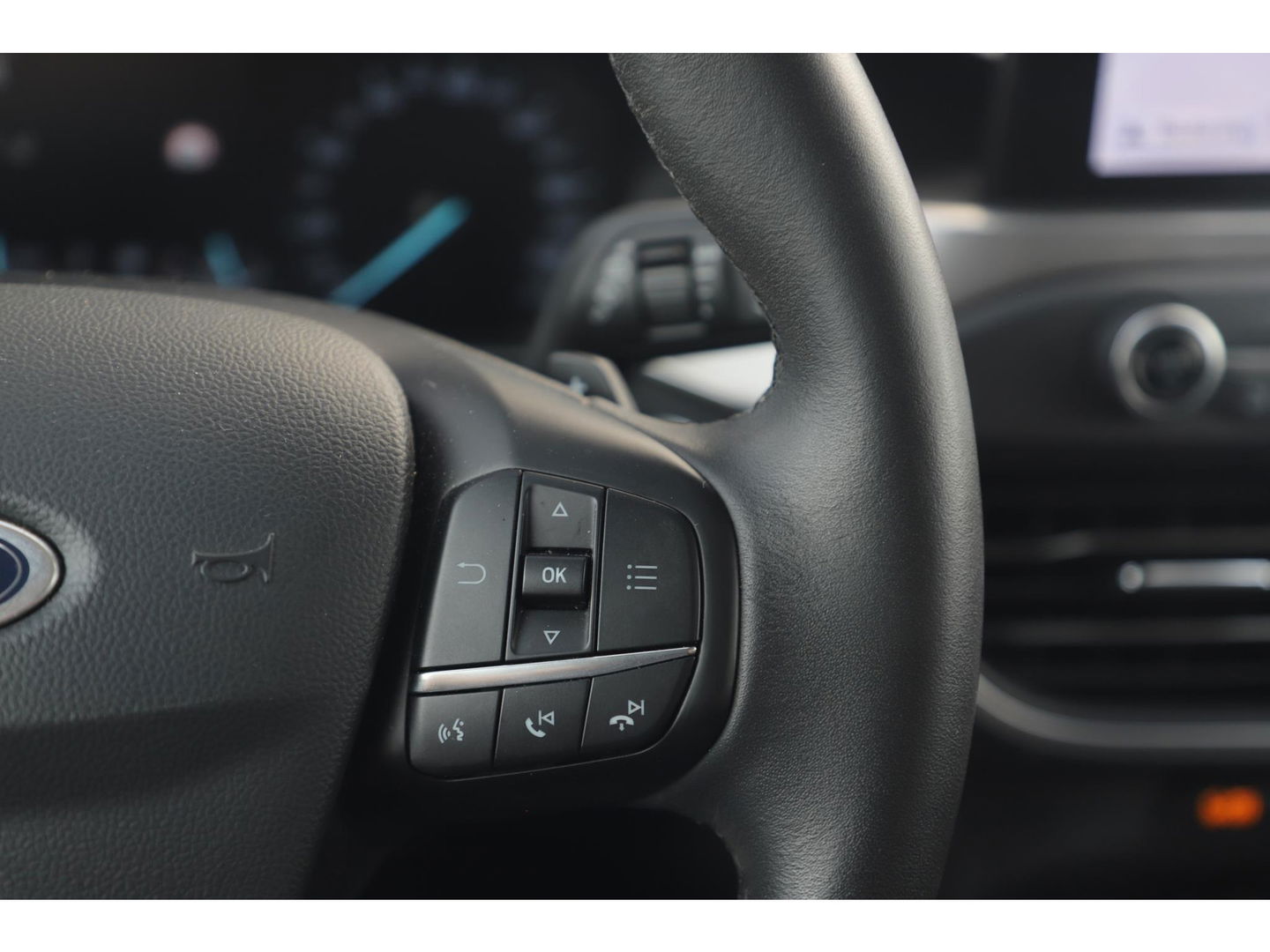 Ford FOCUS Wagon 1.0 EcoBoost Titanium Business Automaat Full LED Navigatie DAB Bang & Olufsen Clima Cruise PDC LMV Bluetooth