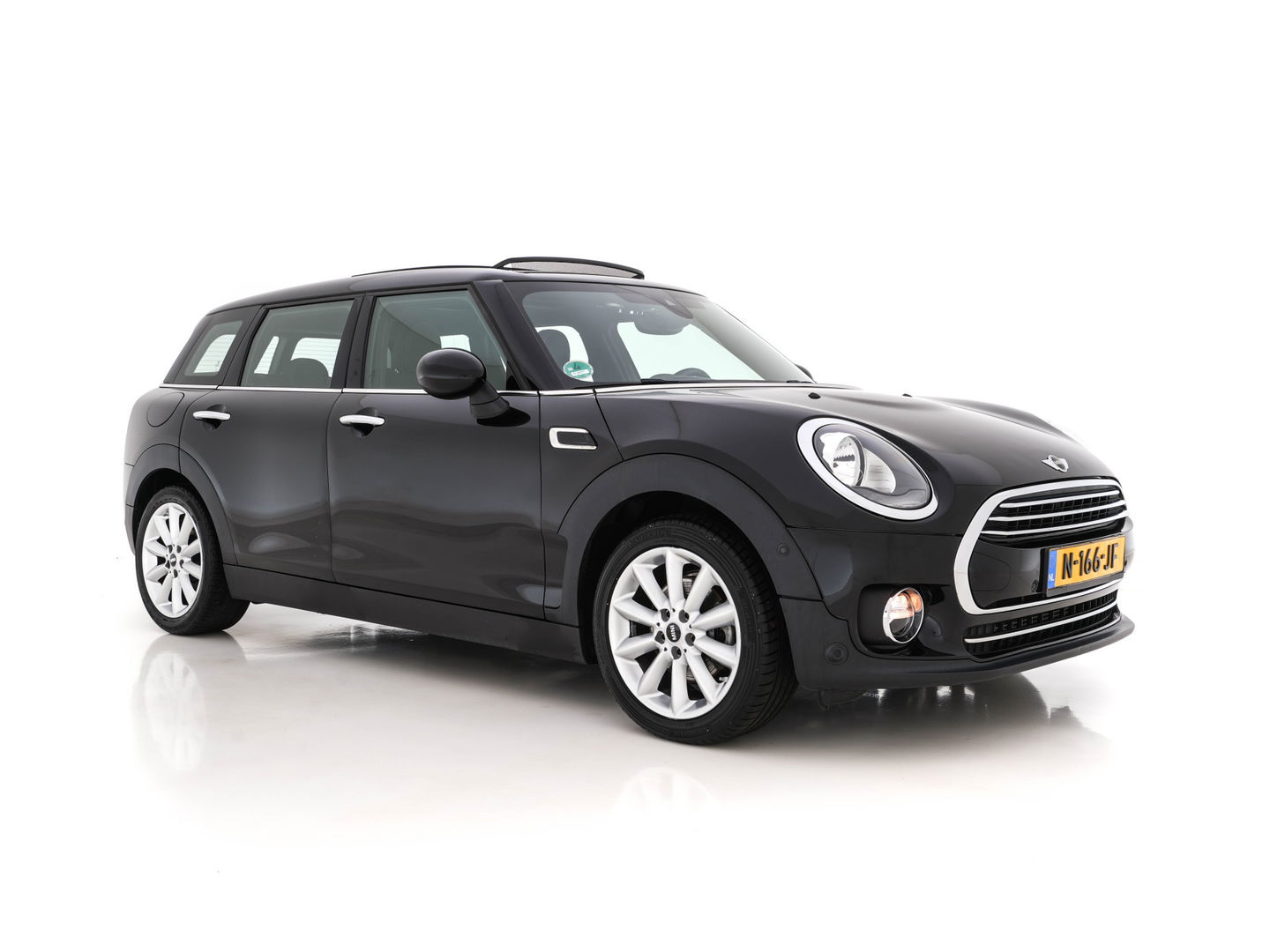 MINI Clubman 1.5 Cooper Business Aut. *PANO | SPORT-SEATS | NAVI-FULLMAP | AMBIENT-LIGHT | ECC | PDC | CRUISE | 17''ALU*