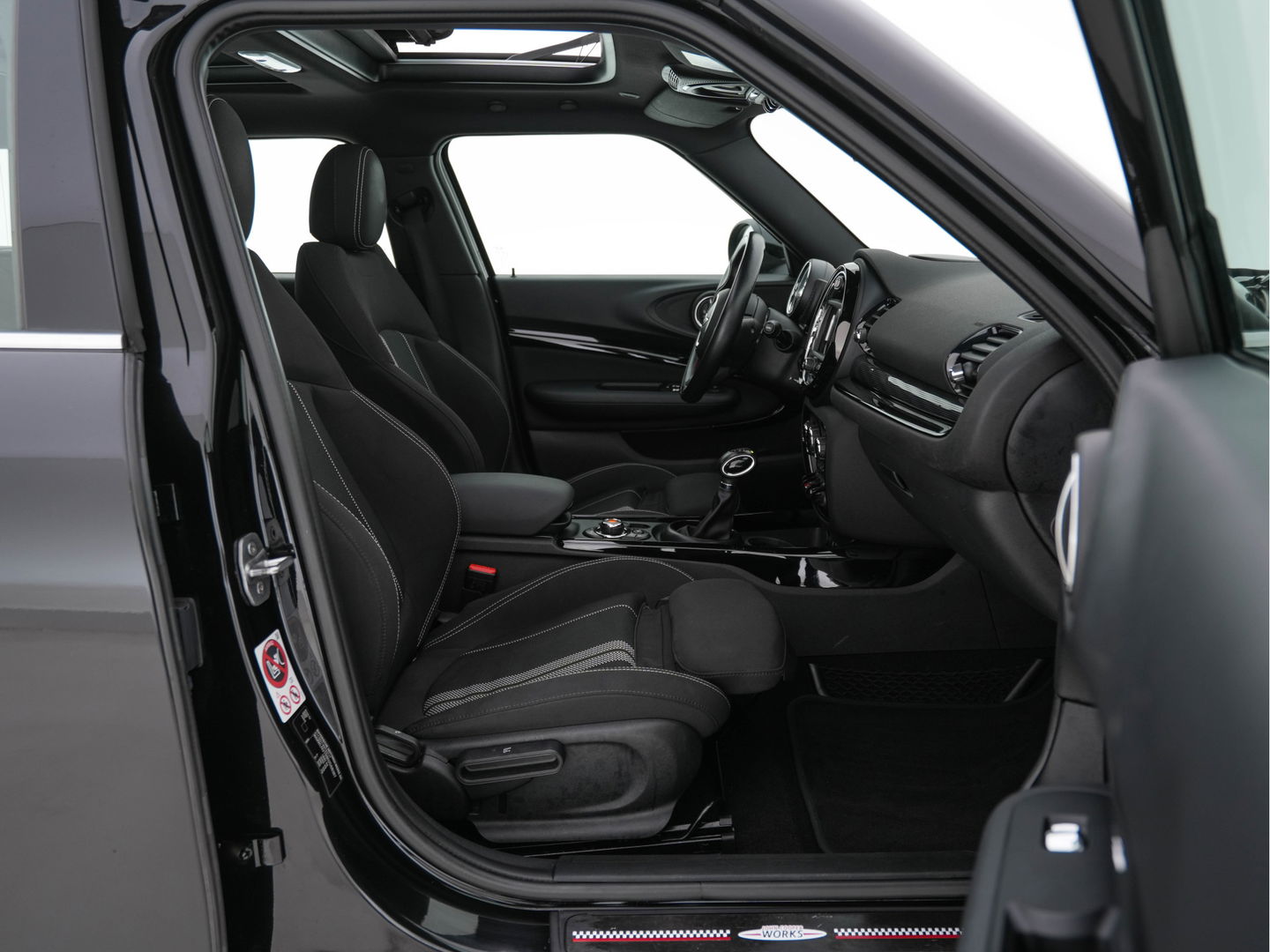 MINI Clubman 1.5 Cooper Business Aut. *PANO | SPORT-SEATS | NAVI-FULLMAP | AMBIENT-LIGHT | ECC | PDC | CRUISE | 17''ALU*