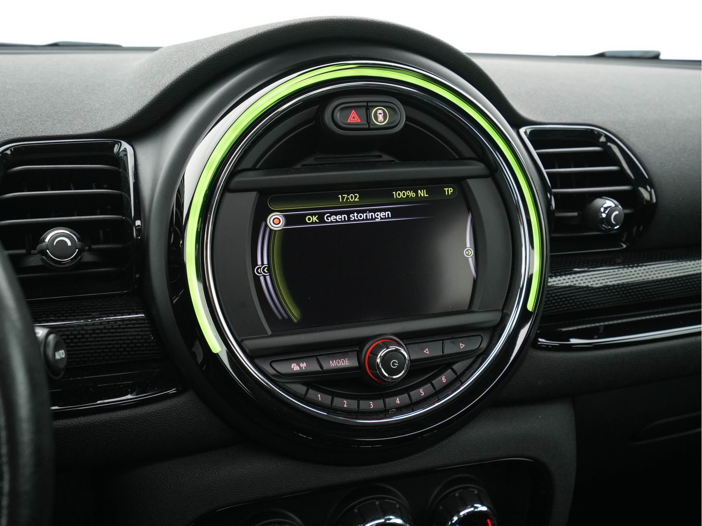 MINI Clubman 1.5 Cooper Business Aut. *PANO | SPORT-SEATS | NAVI-FULLMAP | AMBIENT-LIGHT | ECC | PDC | CRUISE | 17''ALU*