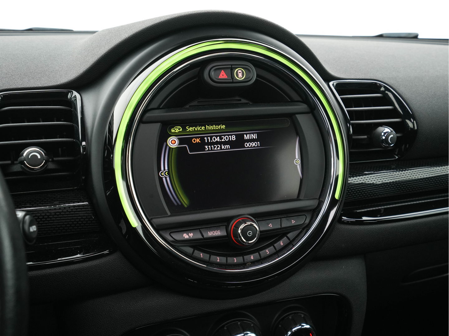 MINI Clubman 1.5 Cooper Business Aut. *PANO | SPORT-SEATS | NAVI-FULLMAP | AMBIENT-LIGHT | ECC | PDC | CRUISE | 17''ALU*