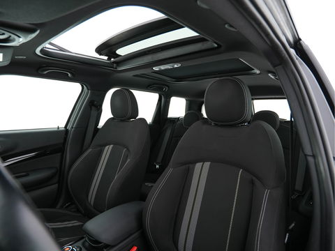 MINI Clubman 1.5 Cooper Business Aut. *PANO | SPORT-SEATS | NAVI-FULLMAP | AMBIENT-LIGHT | ECC | PDC | CRUISE | 17''ALU*