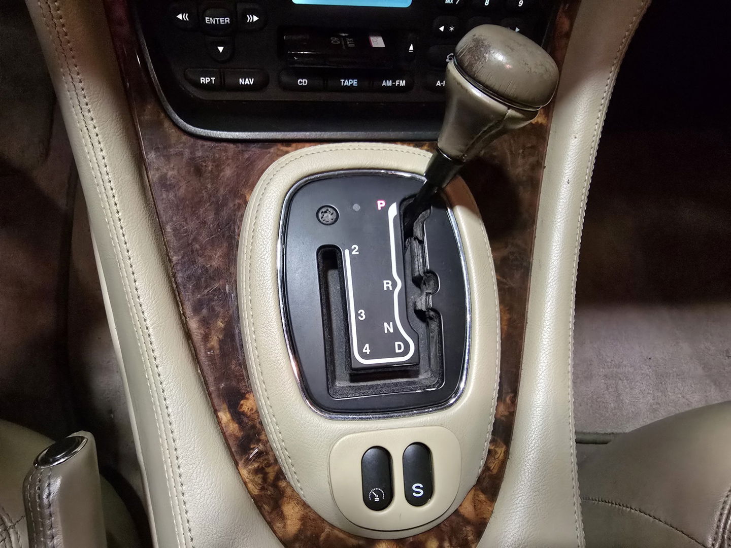 Jaguar Sovereign 4.0 V8 Leder Clima Automaat Stoelverwarming **uniek**