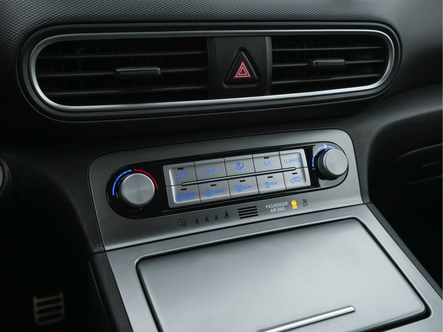 Hyundai KONA EV Fashion 64 kWh (INCL-BTW) Aut.*KRELL-AUDIO | HEAD-UP | NAVI-FULLMAP | KEYLESS | SHIFT-PADDLES | LANE-ASSIST | CAMERA | DAB | ECC | PDC | ADAPTIVE-CRUISE | COMFORT-SEATS | 17"ALU*