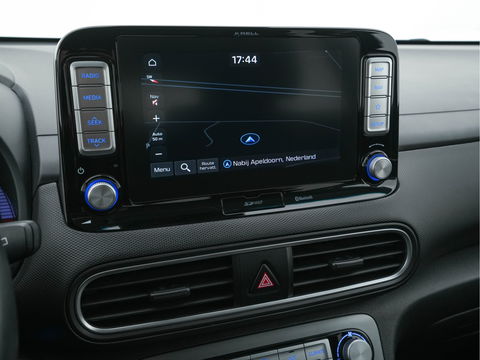 Hyundai KONA EV Fashion 64 kWh (INCL-BTW) Aut.*KRELL-AUDIO | HEAD-UP | NAVI-FULLMAP | KEYLESS | SHIFT-PADDLES | LANE-ASSIST | CAMERA | DAB | ECC | PDC | ADAPTIVE-CRUISE | COMFORT-SEATS | 17"ALU*
