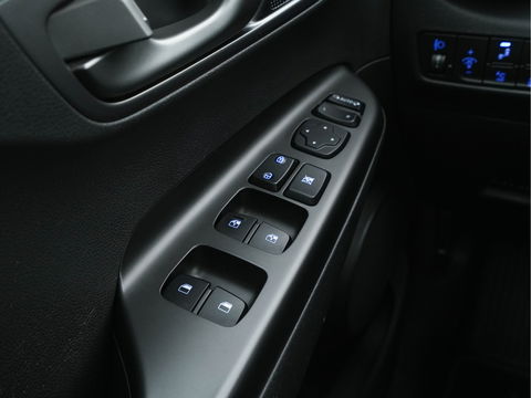 Hyundai KONA EV Fashion 64 kWh (INCL-BTW) Aut.*KRELL-AUDIO | HEAD-UP | NAVI-FULLMAP | KEYLESS | SHIFT-PADDLES | LANE-ASSIST | CAMERA | DAB | ECC | PDC | ADAPTIVE-CRUISE | COMFORT-SEATS | 17"ALU*