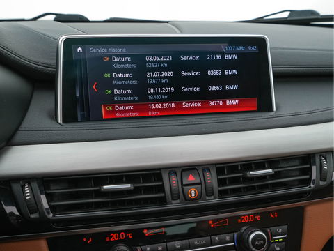 BMW X6 M50d M-Sport-Pack Innovation-Pack Aut. *PANO | HEAD-UP | DAKOTA-FULL-LEATHER | FULL-LED | HARMAN/KARDON-SURROUND | MEMORY-PACK | SURROUND-VIEW | NAVI-FULLMAP | SHIFT-PADDLES | ECC | PDC | CRUISE | SPORT-SEATS | 20''ALU*