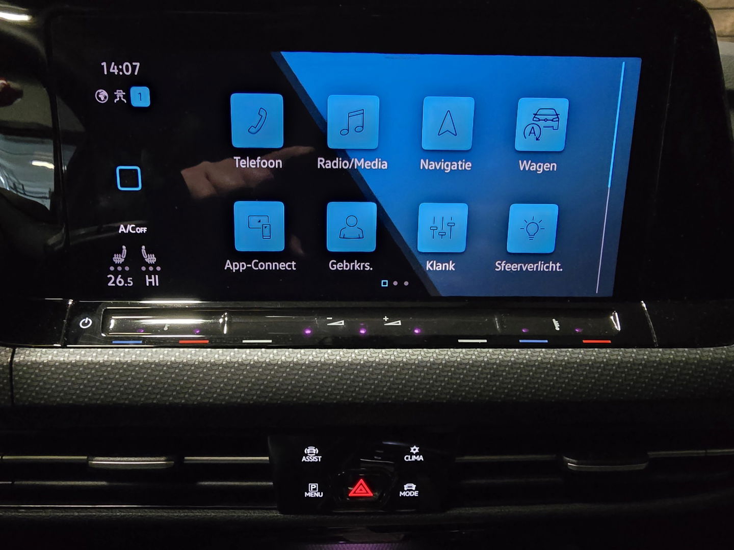 Volkswagen Golf 1.5 eTSI R-Line Business Pano Camera IQ TOP 18"LM