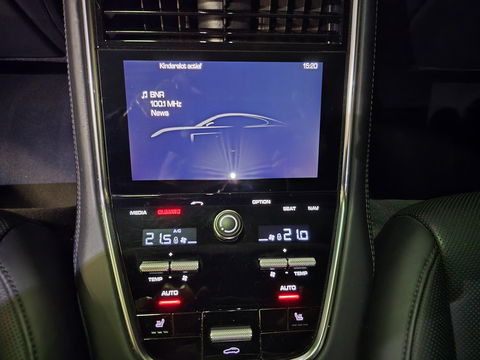 Porsche Panamera 2.9 4 E-Hybrid Pano Chrono Luchtv. 360 Memory 21"LM