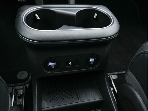 Hyundai IONIQ 5 Connect+ 73kWh [ 3-Fase ] (INCL-BTW) *FULL-LEATHER | BOSE-SOUND | HEATPUMP | FULL-LED | KEYLESS | NAVI-FULLMAP |  ADAPTIVE-CRUISE |  DAB | CAMERA | MEMORY-PACK | DIGI-COCKPIT | SHIFT-PADDLES | LANE-ASSIST...