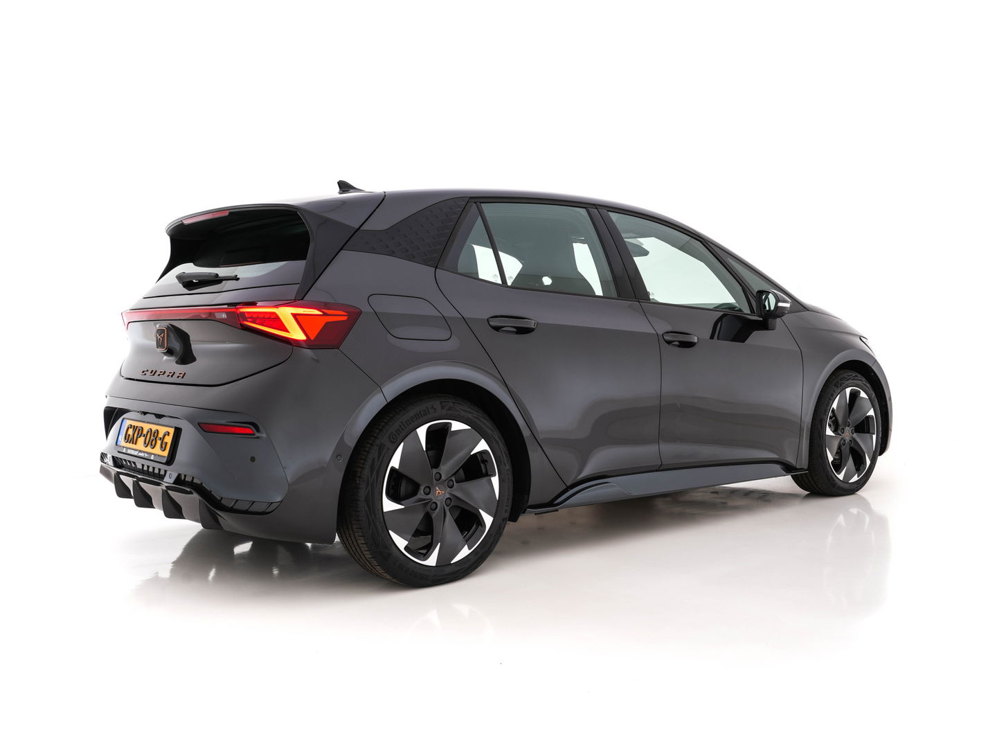 CUPRA Born Adrenaline 62 kWh [ 3-Fase ] (INCL-BTW) *HEAT-PUMP | ADAPTIVE-CRUISE | FULL-LED | MICROFIBRE | SURROUND-VIEW | BLIND-SPOT | KEYLESS | NAVI-FULLMAP | ECC | PDC | DIGI-COCKPIT |  APP-CONNECT | SPORT-SEATS | 19"ALU*