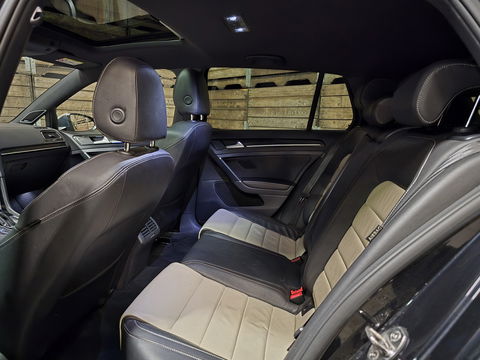 Volkswagen Golf 2.0 TSI 4Motion R Pano Leder VCP Camera LED Matrix LM 370 PK!