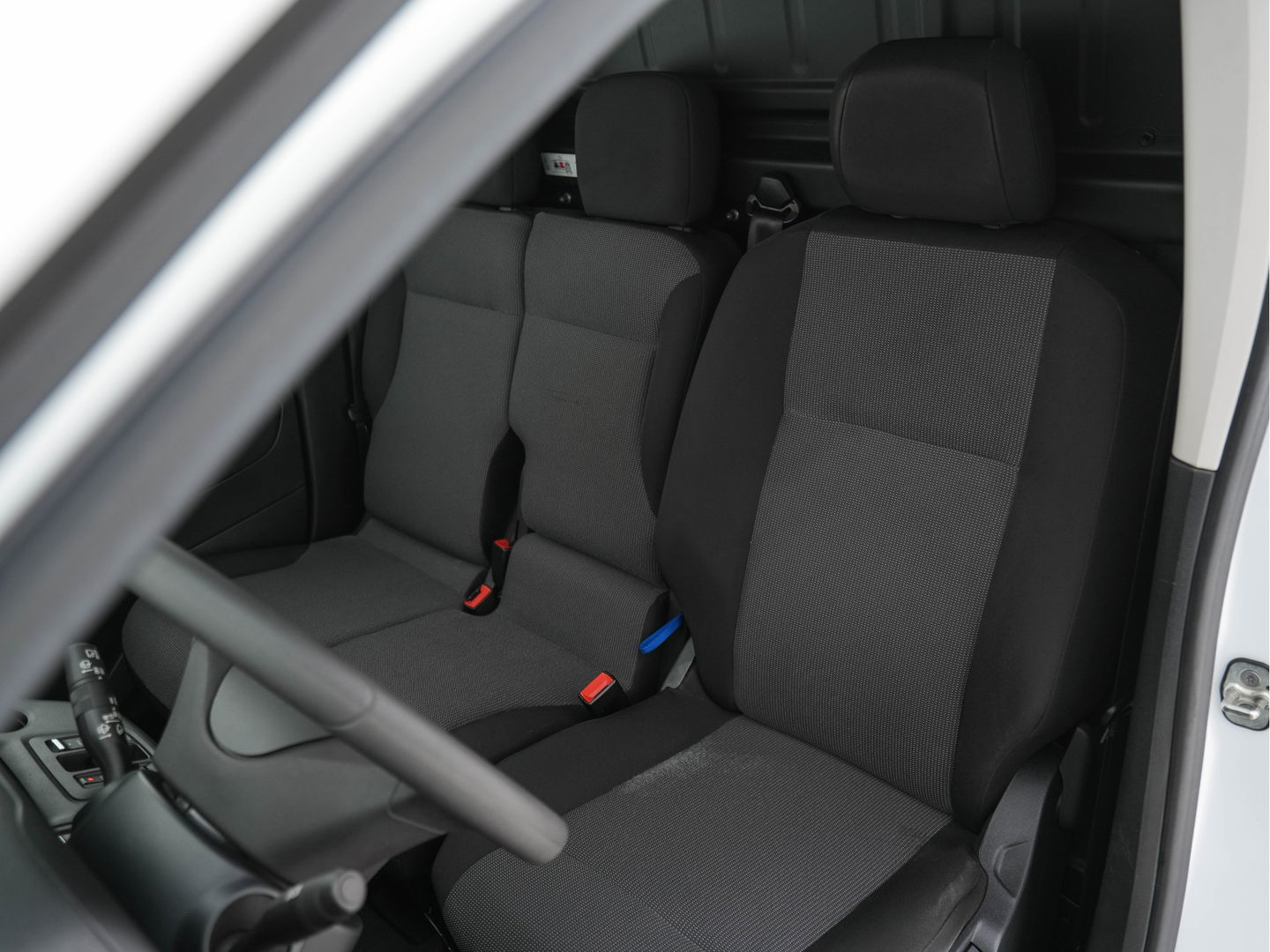 Opel Combo-e L1H1 Edition 50 kWh ( 3-Pers. ) [ 3-FASE ] Aut. * CCS-FASTLOADER  | AIRCO | DAB | CRUISE | PDC | COMFORT-SEATS*