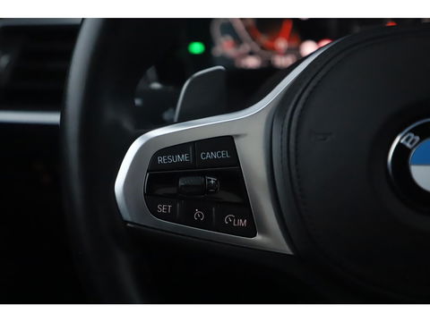 BMW 3 Serie Touring 318i High Executive M Sport Automaat Black Optic Lederen Sportstoelen Full LED Wegklapbare Trekhaak Sfeerverlichting Navigatie Stoelverwarming Full LED Clima Camera