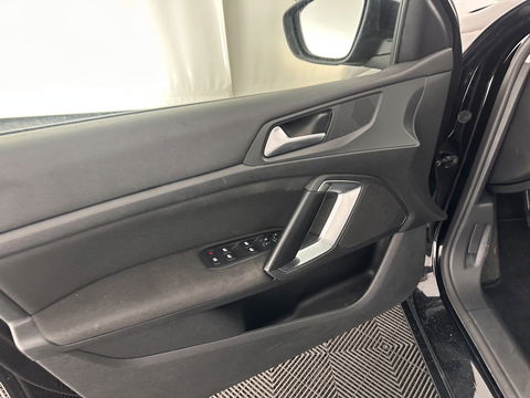 Peugeot 308 SW 1.6 BlueHDI Blue Lease Executive *PANO | NAVI-FULLMAP | ECC | PDC | CRUISE | CAMERA | TOWBAR | COMFORT-SEATS | 16''ALU*