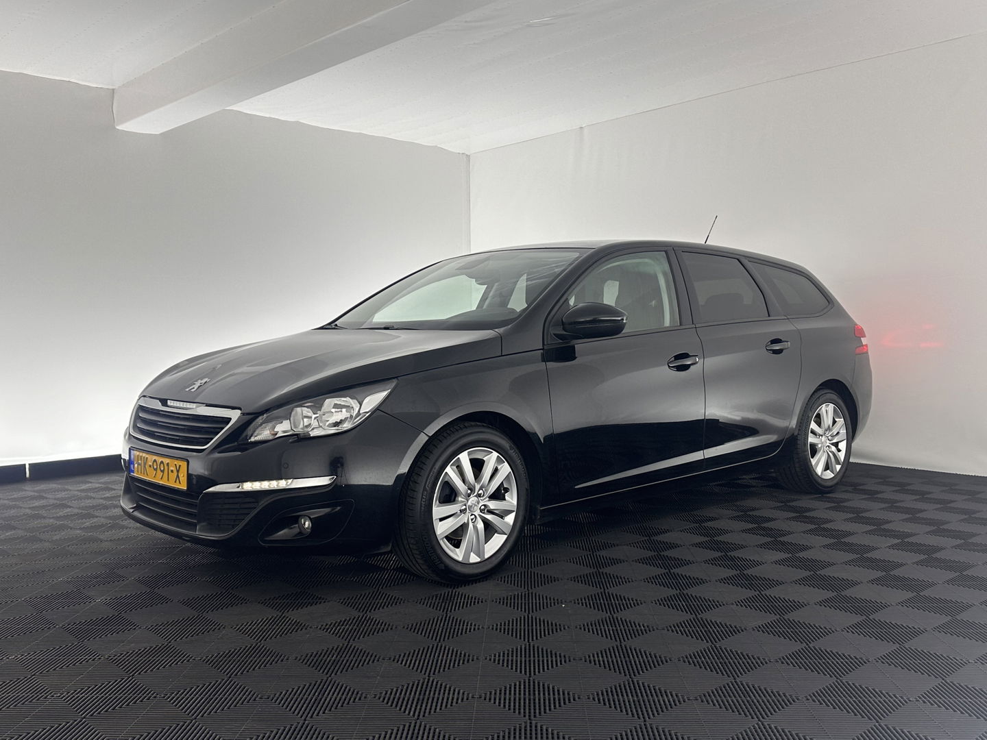 Peugeot 308 SW 1.6 BlueHDI Blue Lease Executive *PANO | NAVI-FULLMAP | ECC | PDC | CRUISE | CAMERA | TOWBAR | COMFORT-SEATS | 16''ALU*