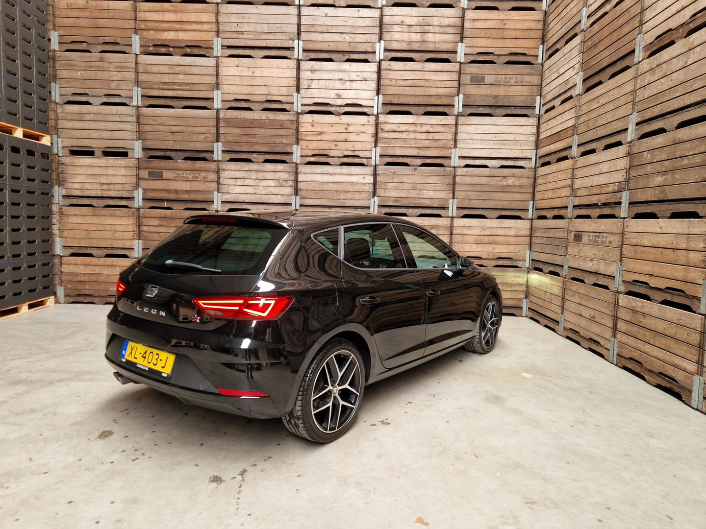 SEAT Leon 1.5 TSI FR Business Intense VCP Navigatie camera LED Clima Cruise 18"LM 170 PK