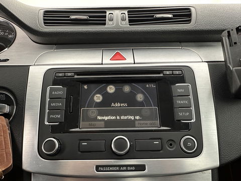Volkswagen Passat 2.0 FSI Highline Aut. *NAVI-FULLMAP | LEATHER-ALCANTARA | SPORT-SEATS | ECC | HEATED-SEATS | PDC | CRUISE*