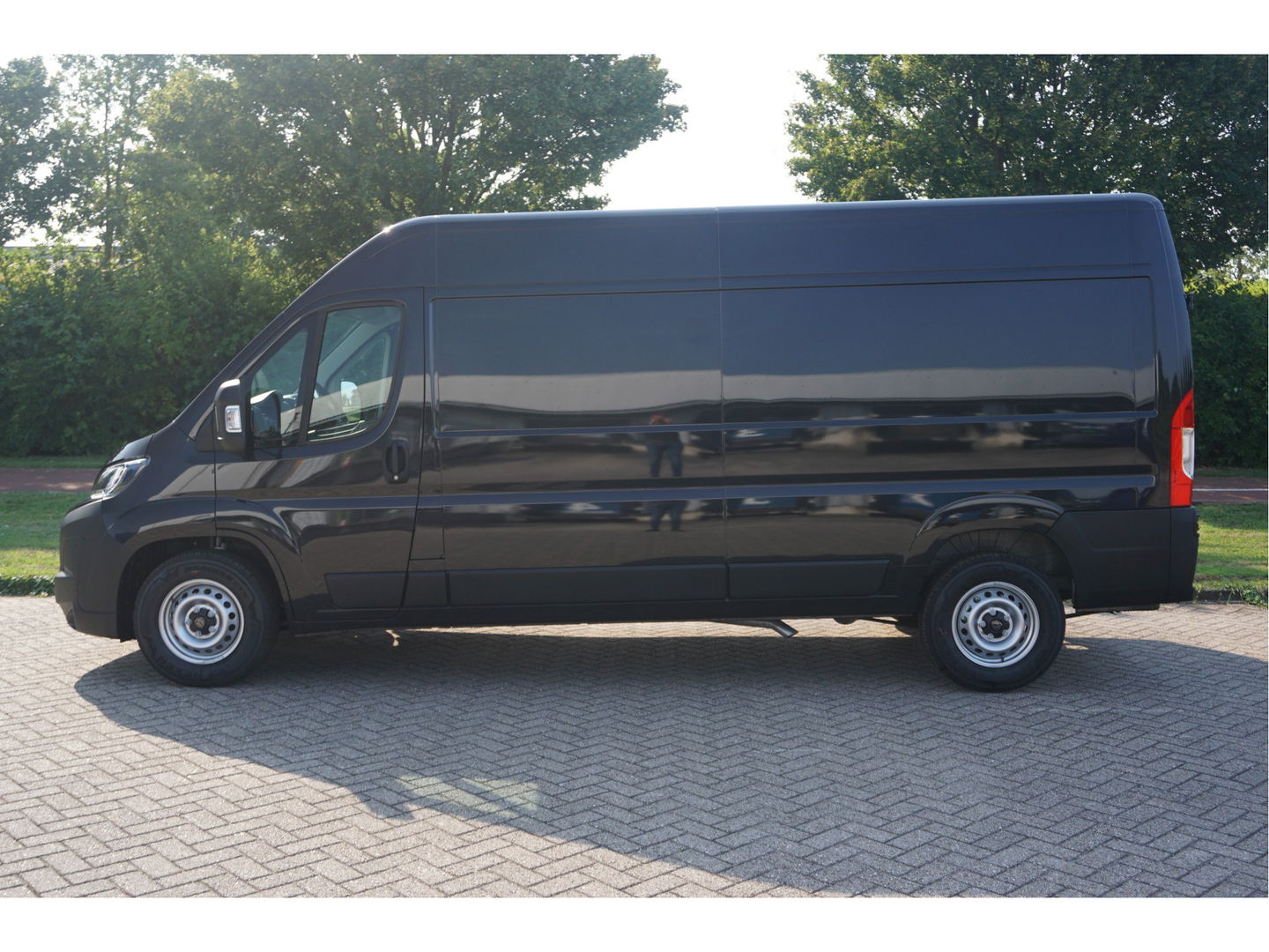 Peugeot Boxer 35+ Heavy 2.2HDI 180PK EAT8 Automaat L3H2 BPM VRIJ!! 10" Navi, Clima, Cam, 270º Deur!! NR. 130