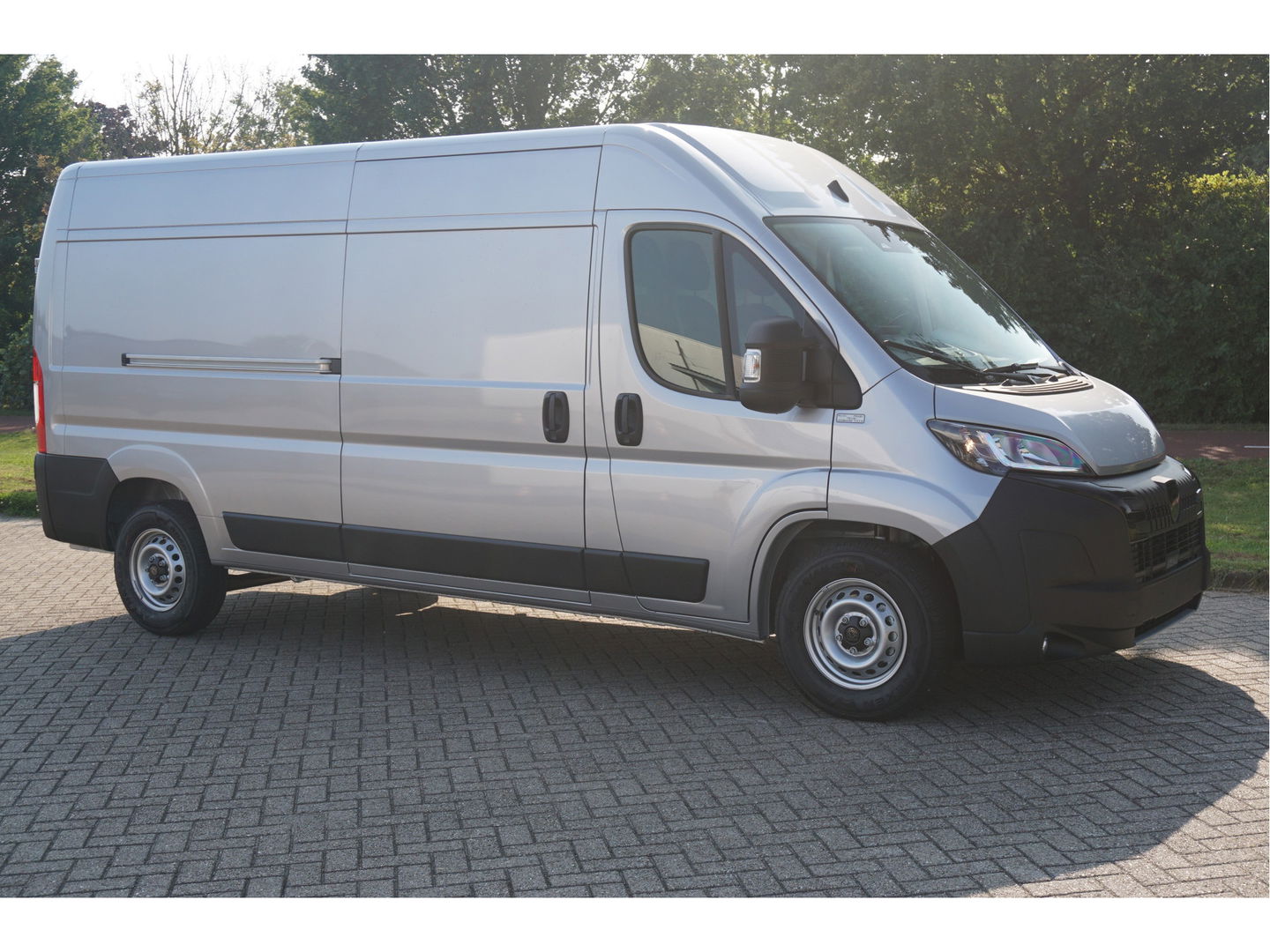 Peugeot Boxer 35+ Heavy 2.2HDI 180PK EAT8 Automaat L3H2 BPM VRIJ!! 10" Navi, Clima. Cam, 270º Deur!! NR. 240