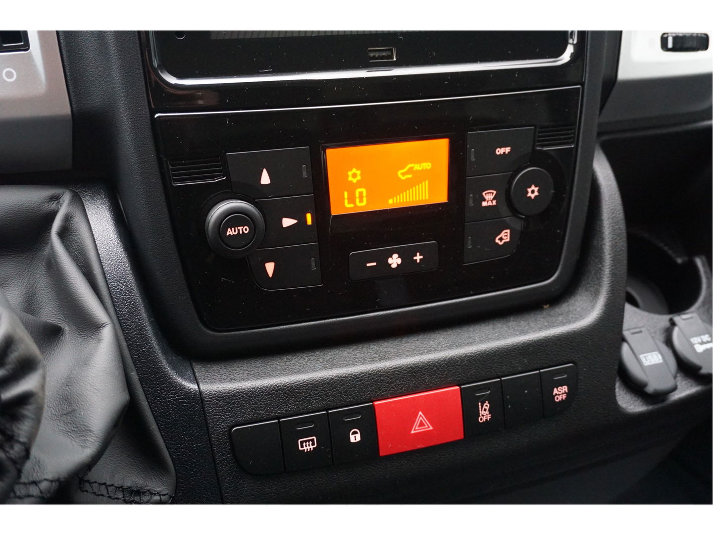 Peugeot Boxer 35 Heavy 2.2 140PK L3H2 BPM VRIJ!! Clima, Navi, Camera, 2x Schuifdeur! NR. 715