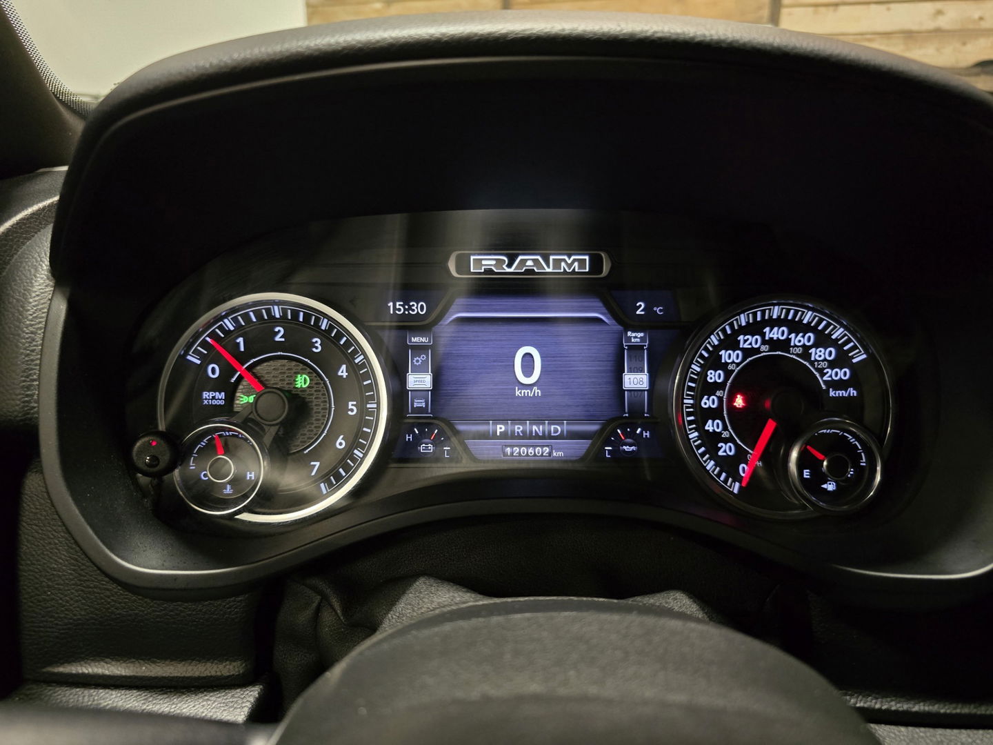 Dodge Ram 1500 5.7 V8 4x4 Crew Cab Big Horn Pano Camera Navi LED Trekhaak uitlaatklep 20"LM