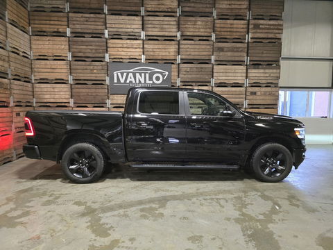 Dodge Ram 1500 5.7 V8 4x4 Crew Cab Big Horn Pano Camera Navi LED Trekhaak uitlaatklep 20"LM