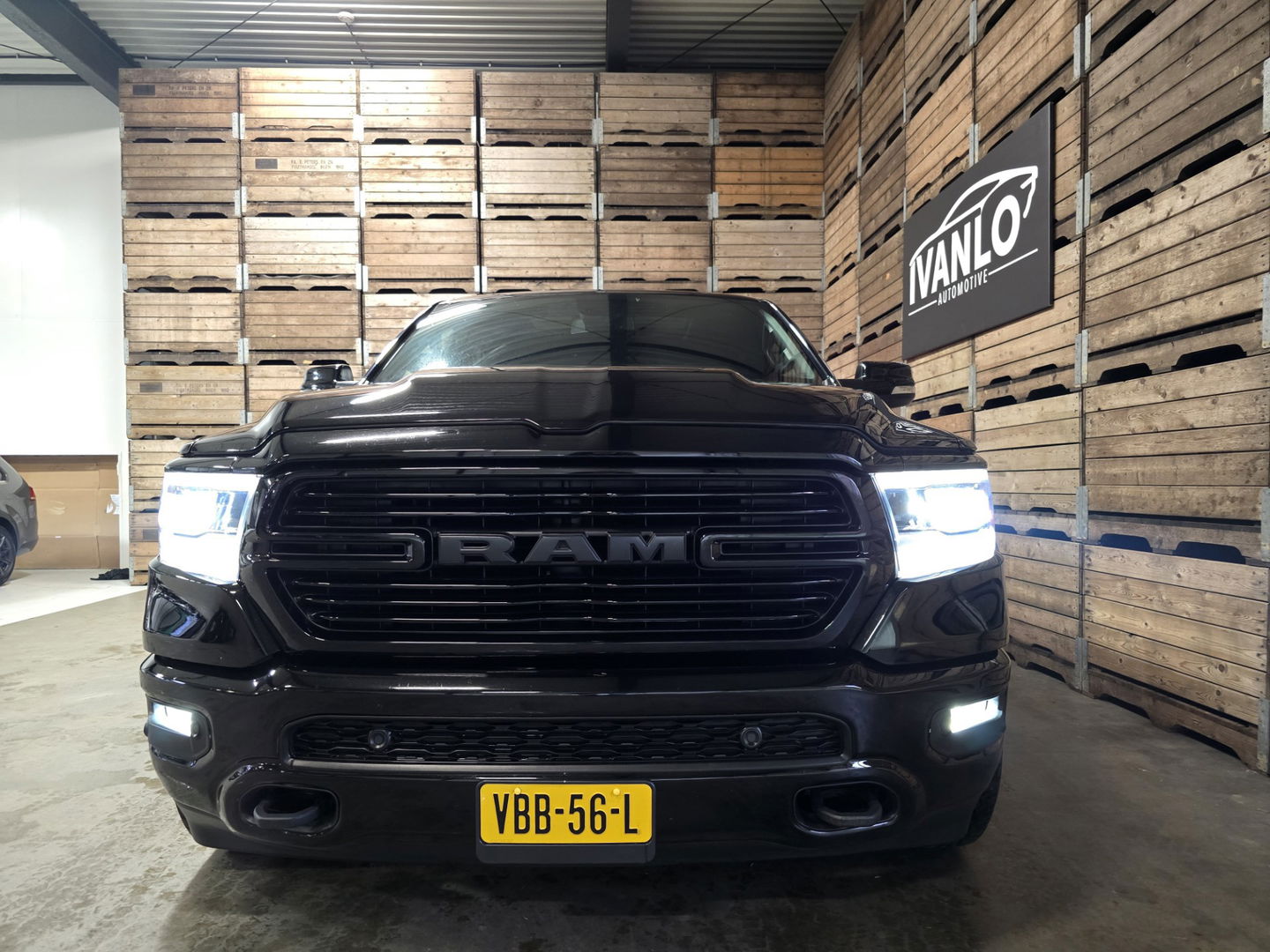 Dodge Ram 1500 5.7 V8 4x4 Crew Cab Big Horn Pano Camera Navi LED Trekhaak uitlaatklep 20"LM