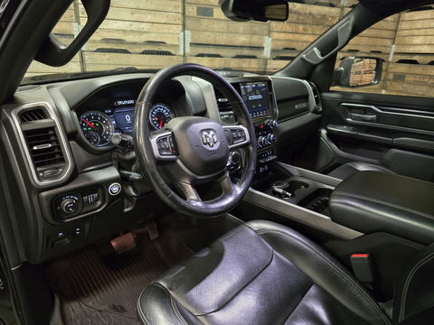 Dodge Ram 1500 5.7 V8 4x4 Crew Cab Big Horn Pano Camera Navi LED Trekhaak uitlaatklep 20"LM