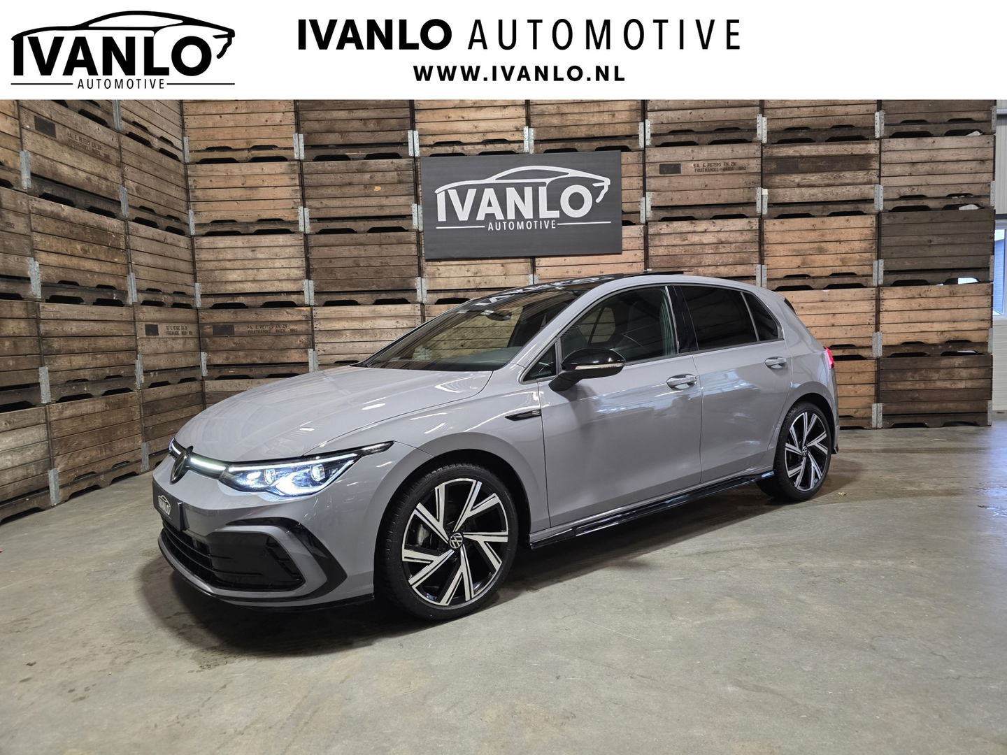 Volkswagen Golf 1.5 eTSI R-Line Business Pano Camera IQ TOP 18"LM