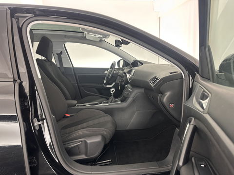 Peugeot 308 SW 1.6 BlueHDI Blue Lease Executive *PANO | NAVI-FULLMAP | ECC | PDC | CRUISE | CAMERA | TOWBAR | COMFORT-SEATS | 16''ALU*