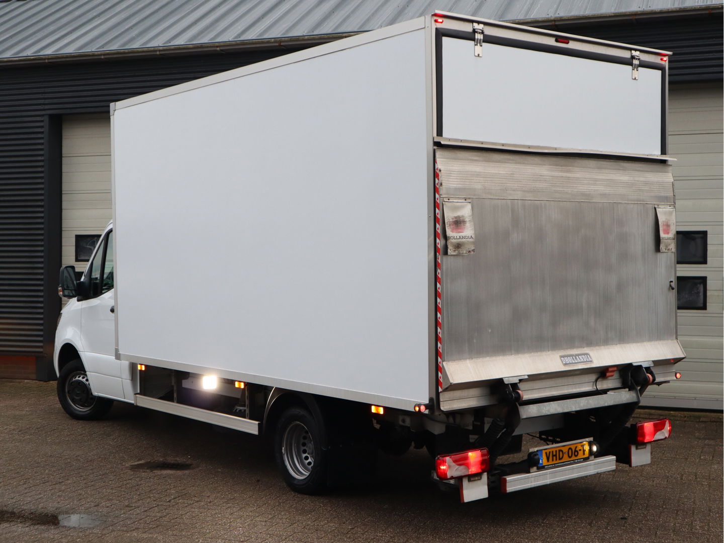 Mercedes-Benz Sprinter 516 CDI Automaat Euro 6 - Bakwagen - Laadklep - Mbux