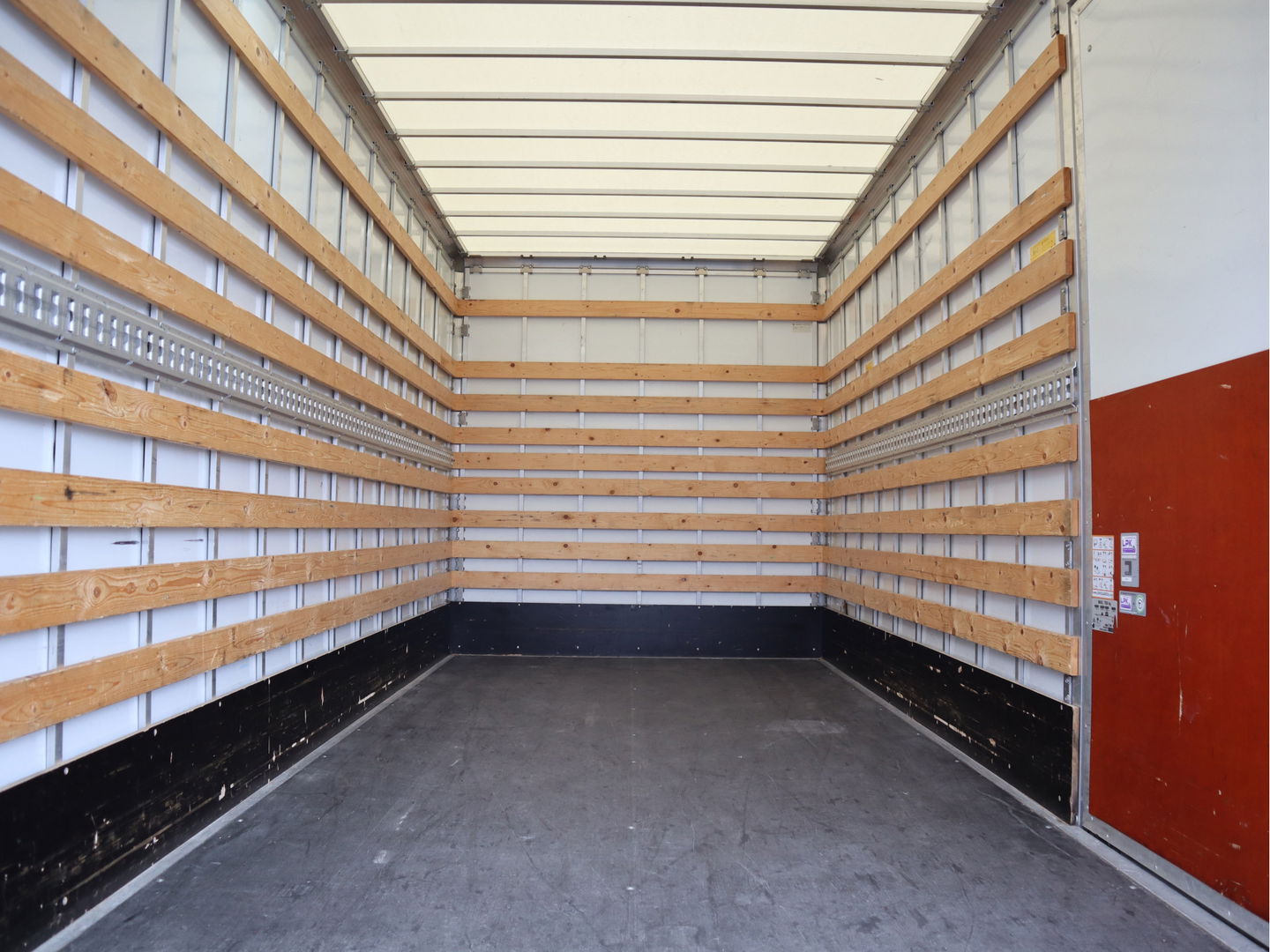 Volkswagen Crafter 50 2.0 TDI 177pk Bakwagen Laadklep Meubelbak