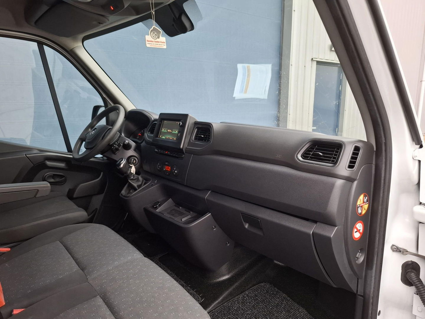 Opel Movano 2.3 Turbo L2H2 AIRCO / CRUISE CONTROLE / NAVI / EURO 6 / IMPERIAAL / TREKHAAK