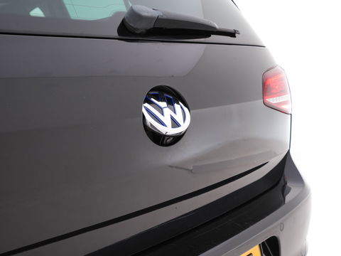 Volkswagen Golf 1.4 TSI GTE Executive-Plus-Pack Aut. *PANO | FULL-LEATHER | ADAPTIVE-CRUISE | FULL-LED | KEYLESS | CAMERA | NAVI-FULLMAP | ECC | PDC | TOWBAR | SHIFT-PADDLES | SPORT-SEATS | 18''ALU*