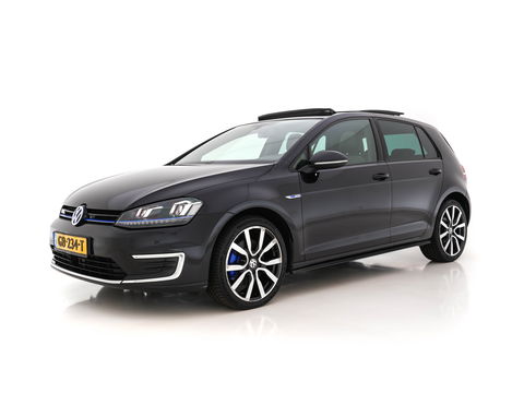 Volkswagen Golf 1.4 TSI GTE Executive-Plus-Pack Aut. *PANO | FULL-LEATHER | ADAPTIVE-CRUISE | FULL-LED | KEYLESS | CAMERA | NAVI-FULLMAP | ECC | PDC | TOWBAR | SHIFT-PADDLES | SPORT-SEATS | 18''ALU*