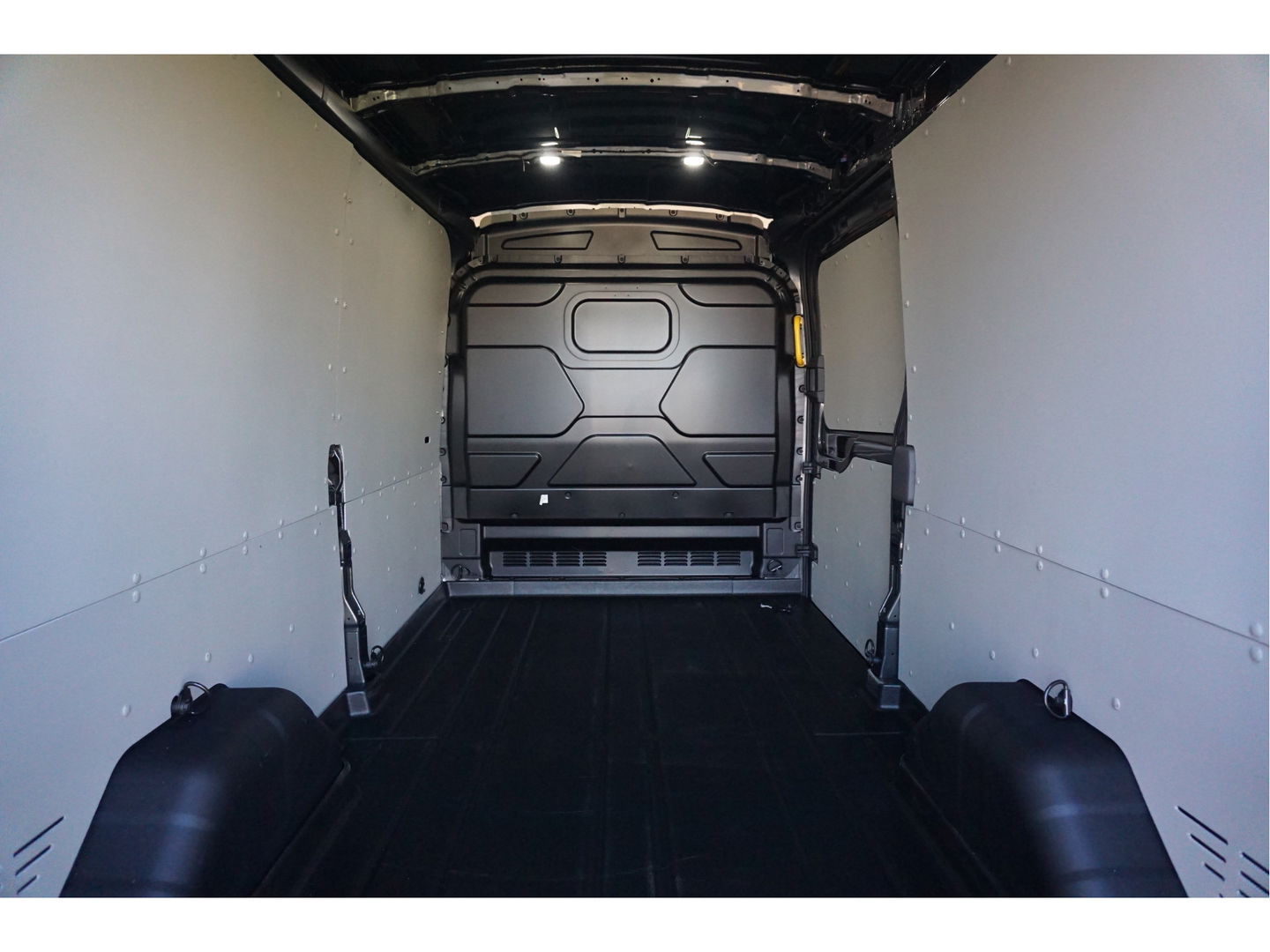 Ford Transit 350L L3H2 Trend AUT8 130PK BPM VRIJ!! 12" Sync4 Apple CP/Cam, Laadruimte Pack! NR. 617