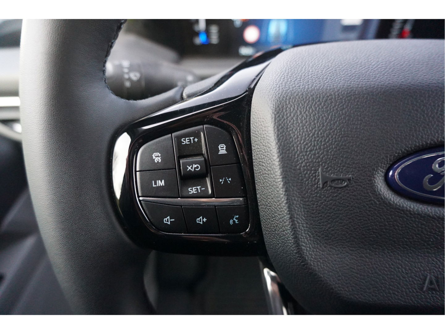 Ford Transit Custom 300L 170PK DC Limited AUT BPM VRIJ!! Navi, ACC, 360° Cam, 16" LM!! NR. 779