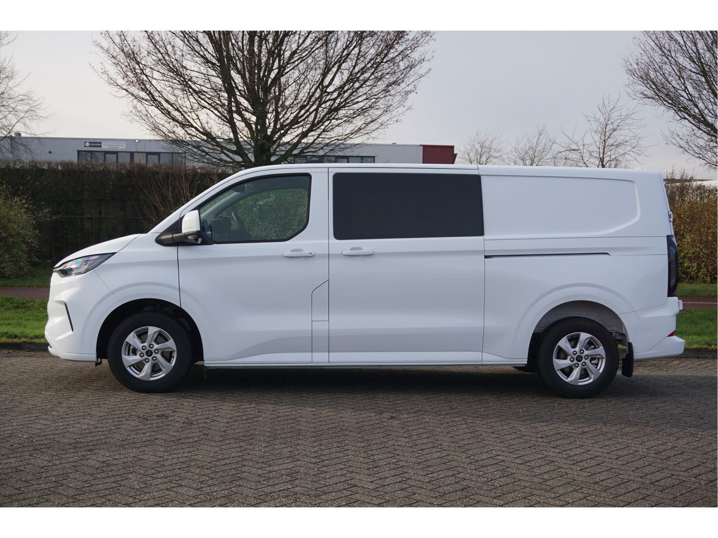 Ford Transit Custom 300L 170PK DC Limited AUT BPM VRIJ!! Navi, ACC, 360° Cam, 16" LM!! NR. 779