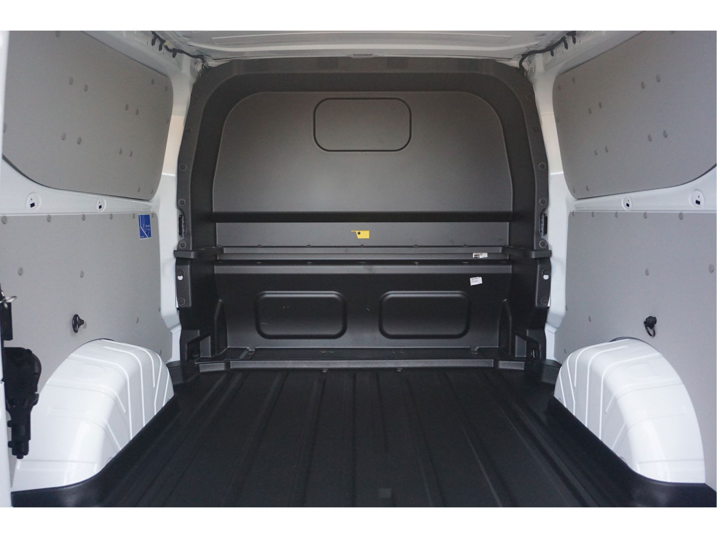 Ford Transit Custom 300L 170PK DC Limited AUT BPM VRIJ!! Navi, ACC, 360° Cam, 16" LM!! NR. 779