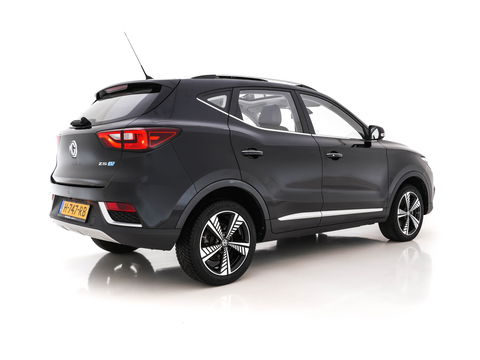 MG ZS EV Luxury 45 kWh (INCL-BTW) *PANO | FULL-LEATHER | CCS-FASTLOADER | KEYLESS | NAVI-FULLMAP | ADAPTIVE-CRUISE | CAMERA | APP-CONNECT | DAB | LANE-ASSIST | SPORT-SEATS | 17"ALU*