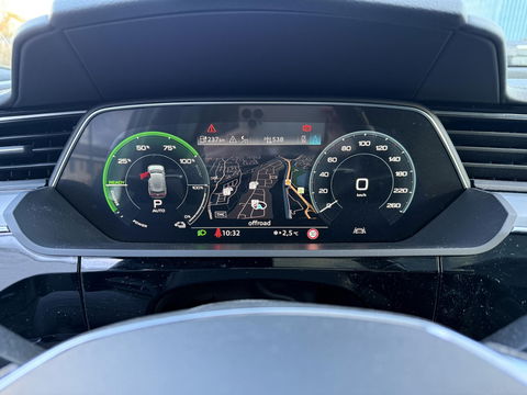 Audi e-tron e-tron 55 quattro Pano l Camera l Head - UP