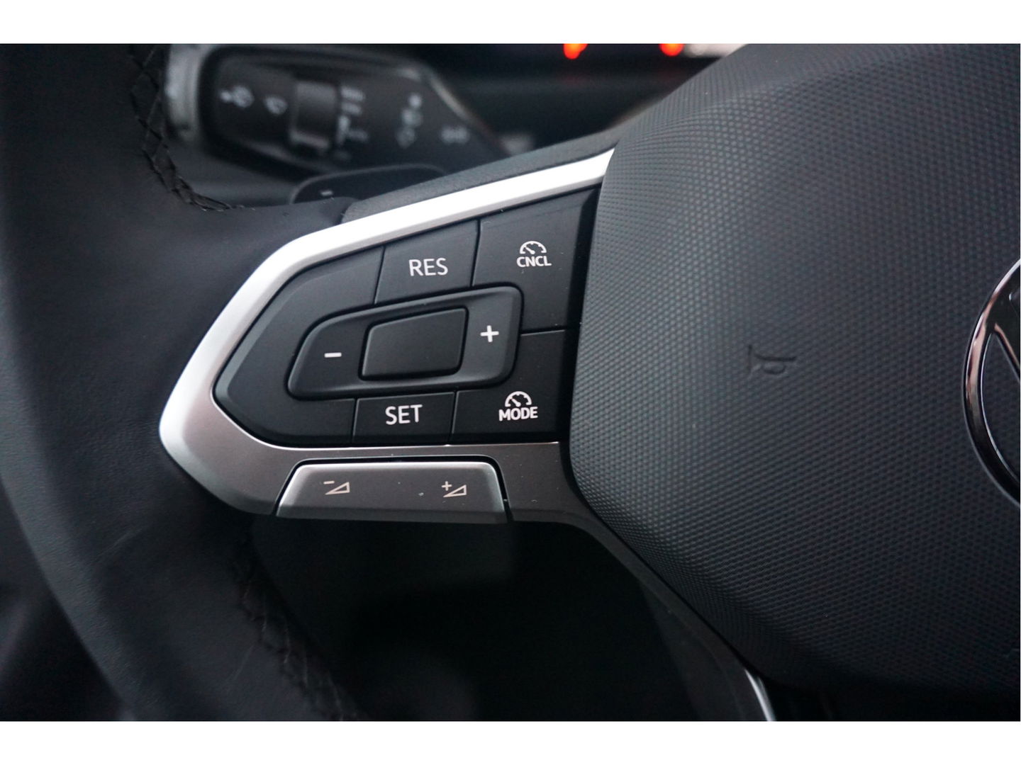 Volkswagen Crafter 35 177PK L3H3 AUT Facelift BPM VRIJ!! 13" Navi, Cam, Gev. Stoel, LED, 2x Schuifdeur!! NR.200