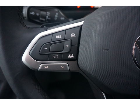 Volkswagen Crafter 35 177PK L3H3 AUT Facelift BPM VRIJ!! 13" Navi, Cam, Gev. Stoel, LED, 2x Schuifdeur!! NR.200