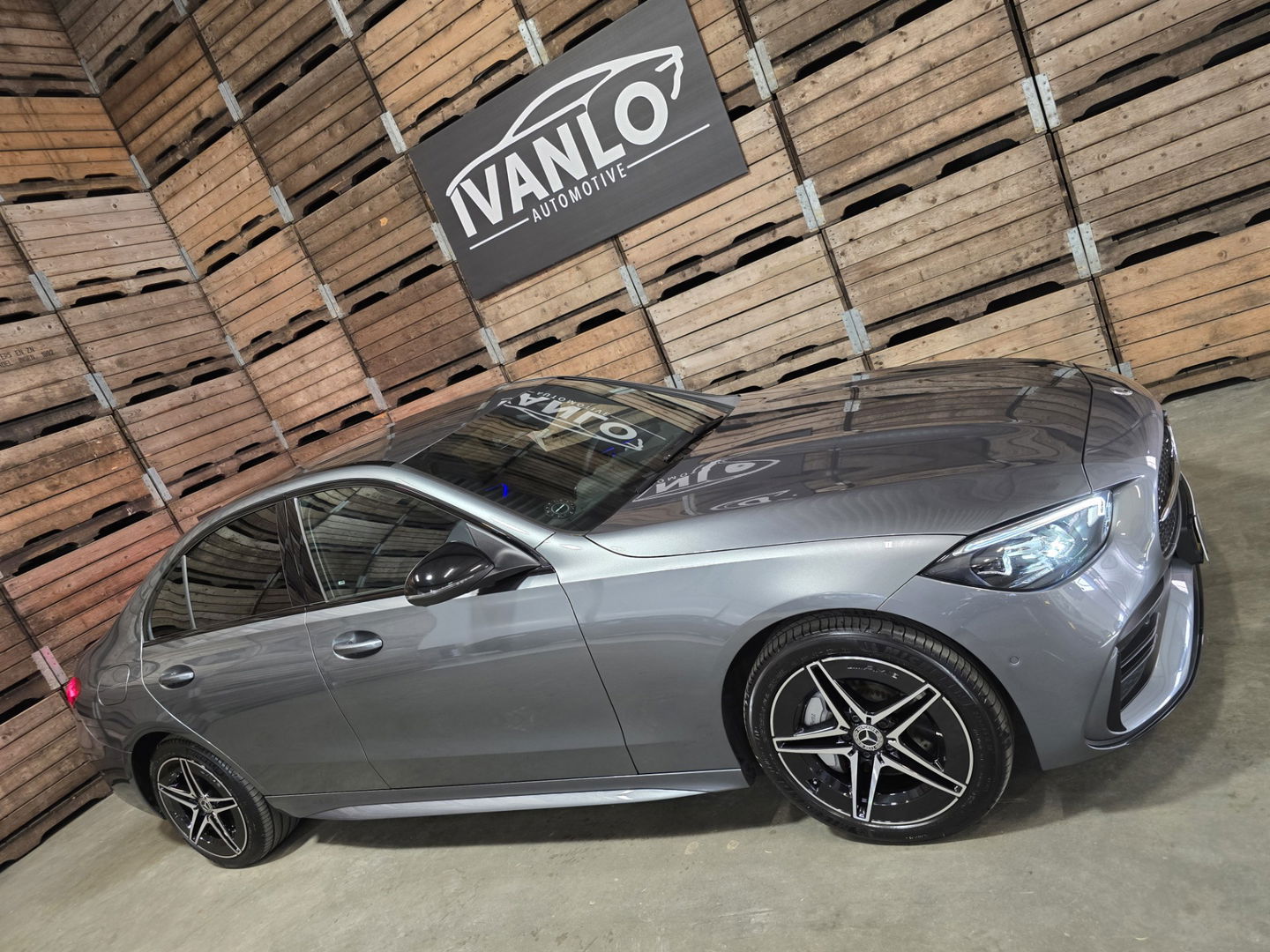 Mercedes-Benz C-Klasse 300 e AMG Line PHEV Leder LED Camera Sfeer Navi Trekhaak LM