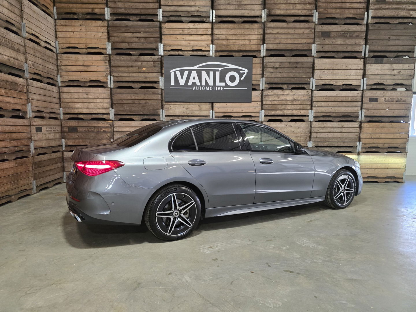 Mercedes-Benz C-Klasse 300 e AMG Line PHEV Leder LED Camera Sfeer Navi Trekhaak LM